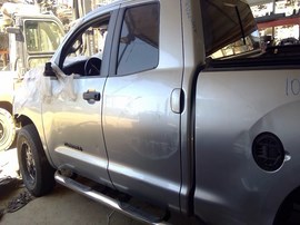 2010 TOYOTA TUNDRA, SILVER, CREW CAB, 4.0L, AT, 2WD,   Z26457